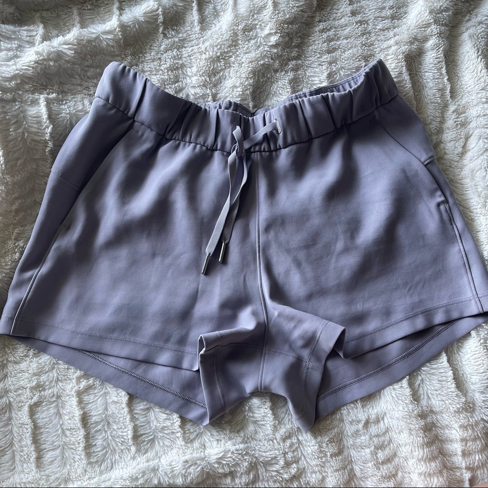 Lululemon On the Fly Shorts!!